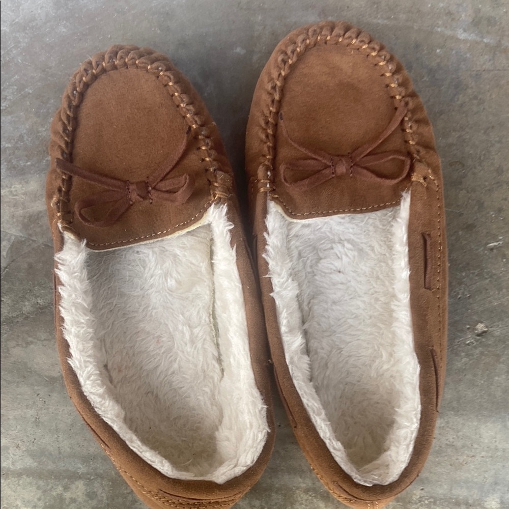 Girls slippers